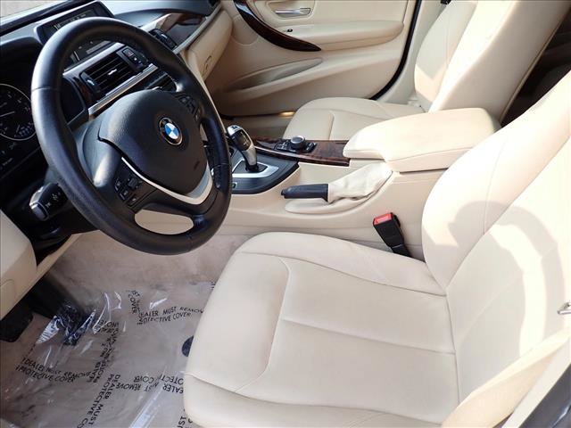 Used 2014 BMW 328i xDrive Sedan AWD/4WD image 9