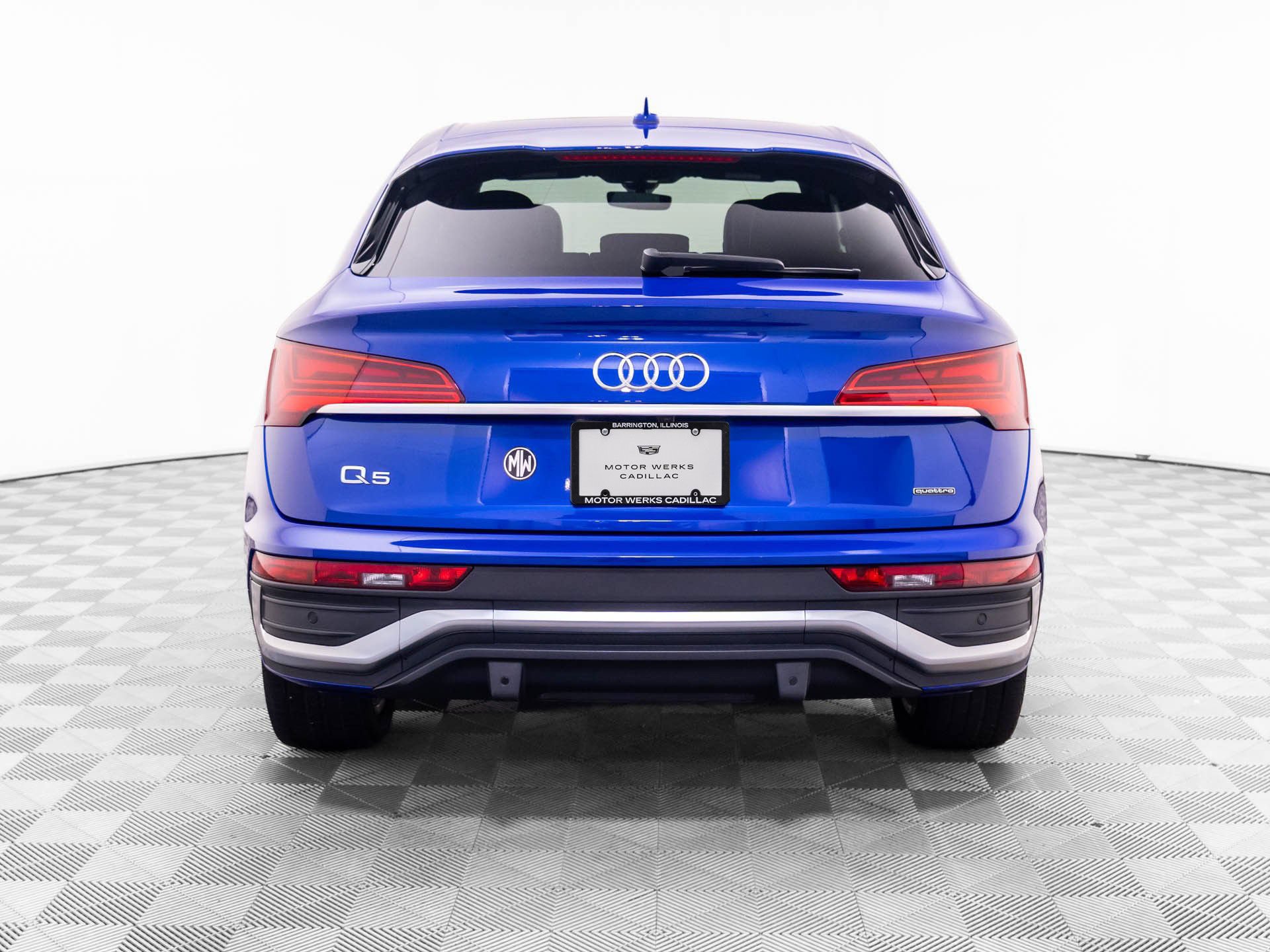 Used 2023 Audi Q5 2.0T Prestige w/ Prestige Package AWD/4WD image 4