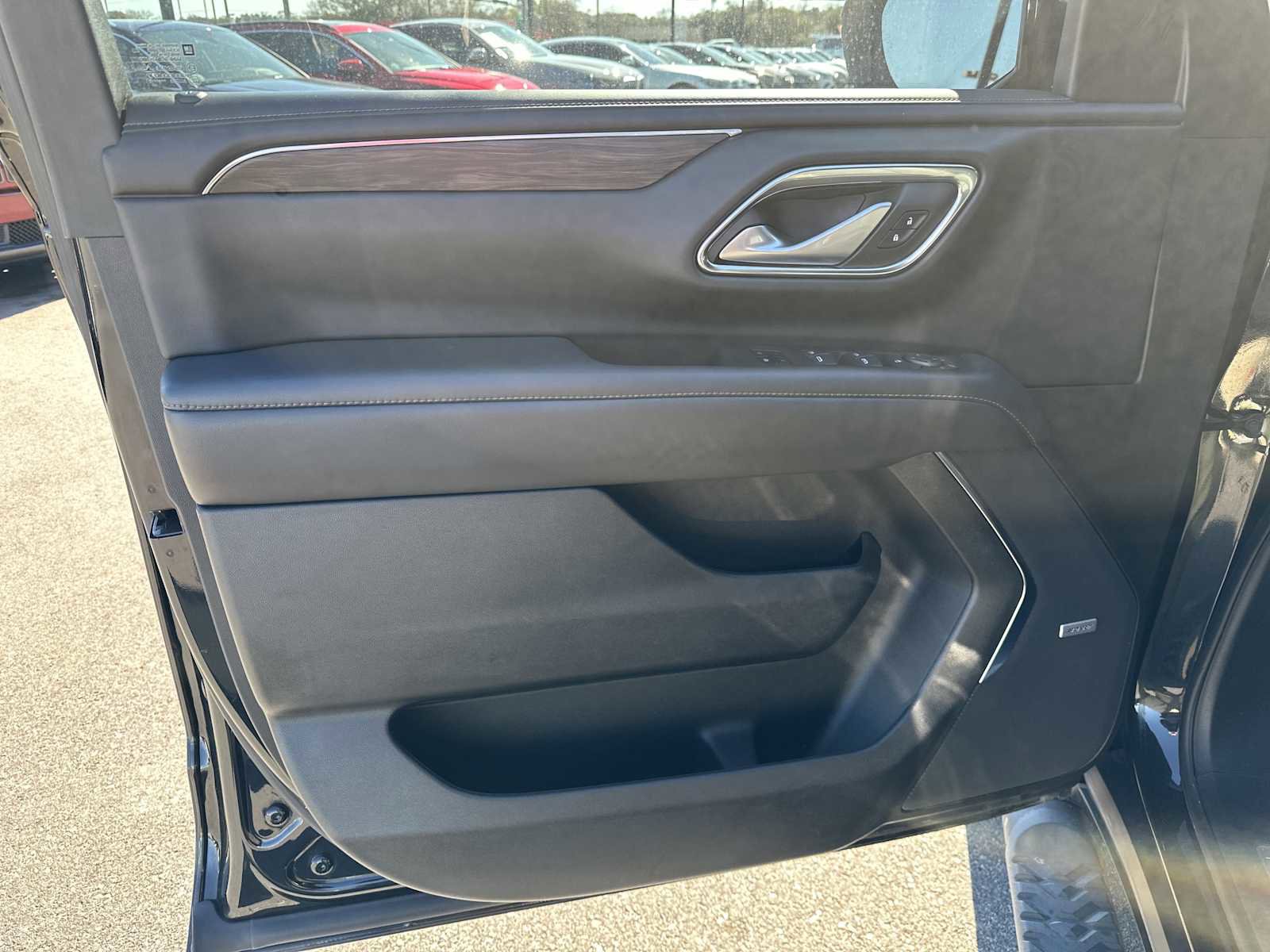 Used 2022 Chevrolet Tahoe Z71 image 13