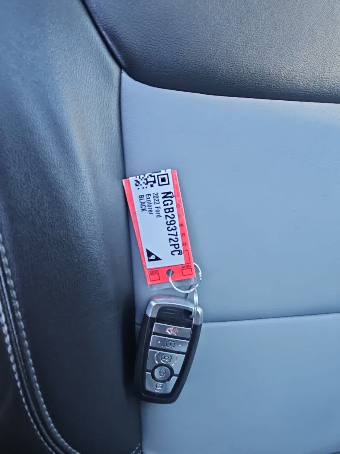 Used 2022 Ford Explorer XLT w/ Equipment Group 202A image 21