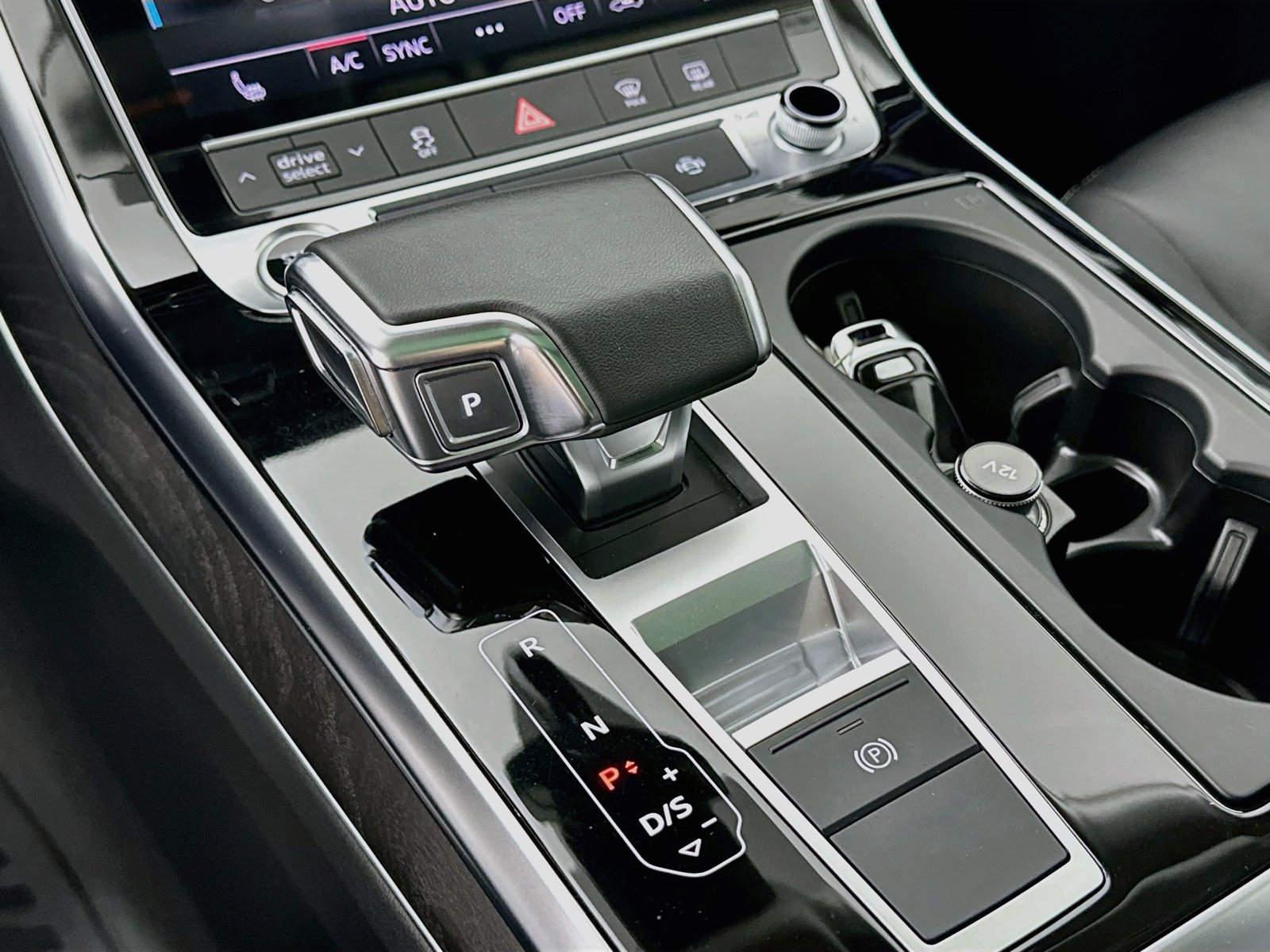 Certified 2023 Audi Q8 Premium w/ Convenience Package AWD/4WD image 27