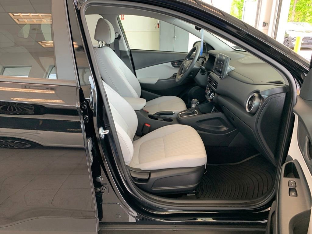 Certified 2023 Hyundai Kona SEL w/ Cargo Package AWD/4WD image 19