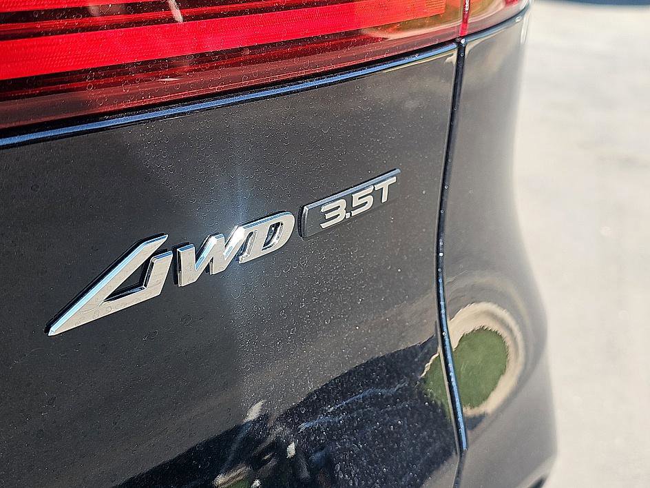 Used 2025 Genesis GV70 3.5T Sport w/ Sport Advanced Package image 9