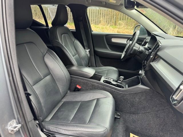 Used 2019 Volvo XC40 T5 Momentum AWD/4WD image 20