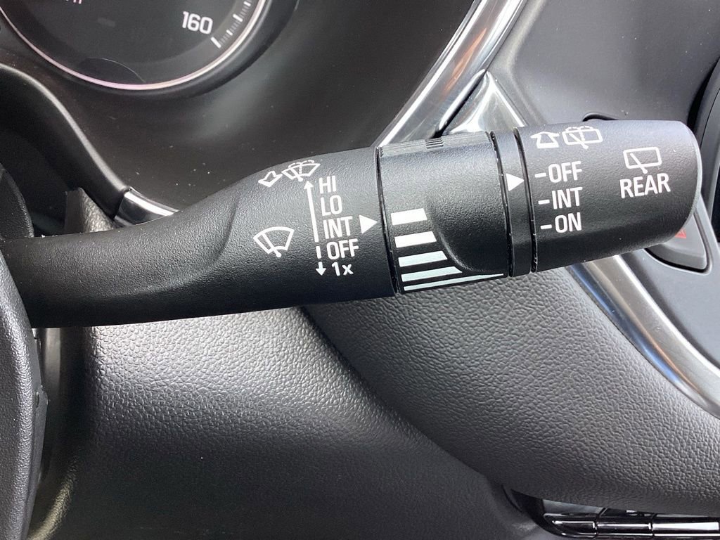 Used 2025 Chevrolet Blazer LT AWD/4WD image 29