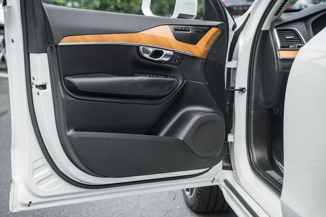 Certified 2023 Volvo XC90 B6 Plus AWD/4WD image 38