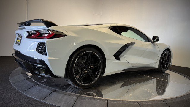 Used 2024 Chevrolet Corvette Stingray Premium Cpe w/ Z51 Performance Package RWD image 26