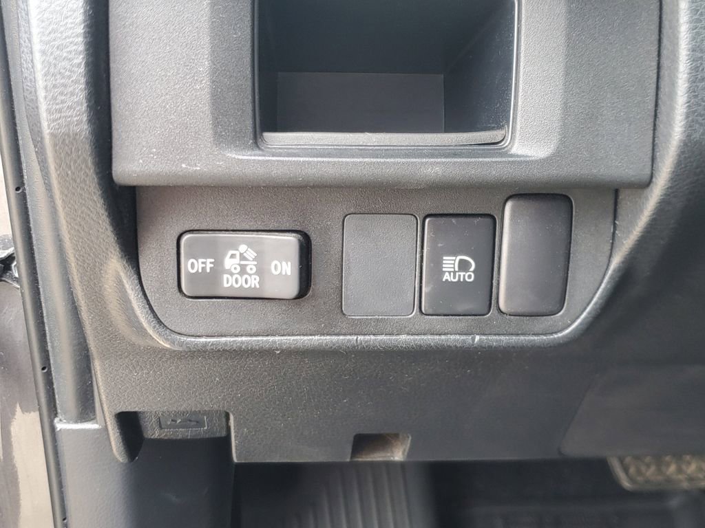 Used 2019 Toyota Tacoma SR w/ SR Convenience Package RWD image 16