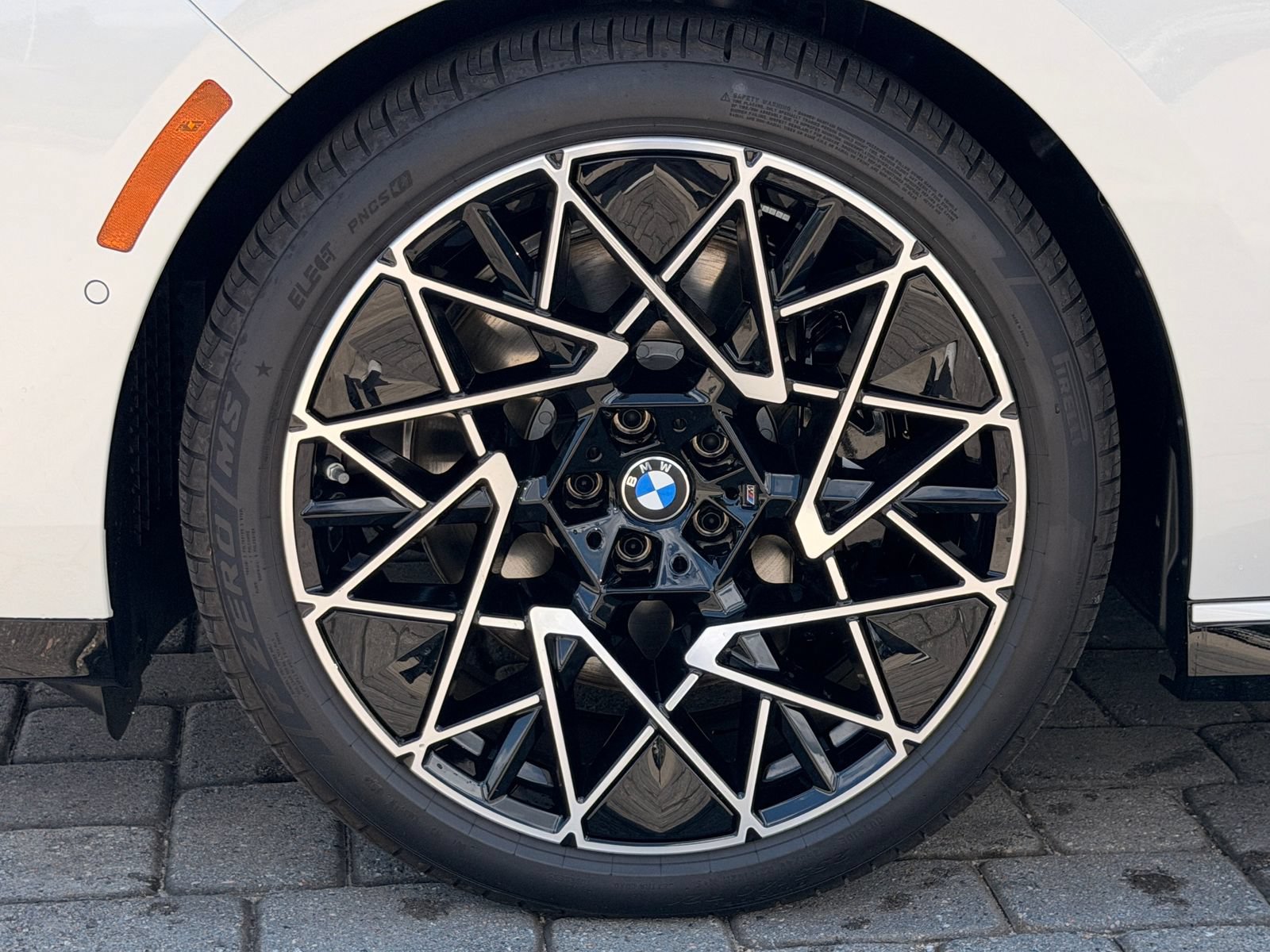 New 2027 BMW 740i w/ Executive Package RWD image 12