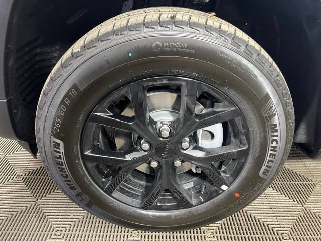 New 2026 Jeep Grand Cherokee Altitude AWD/4WD image 8