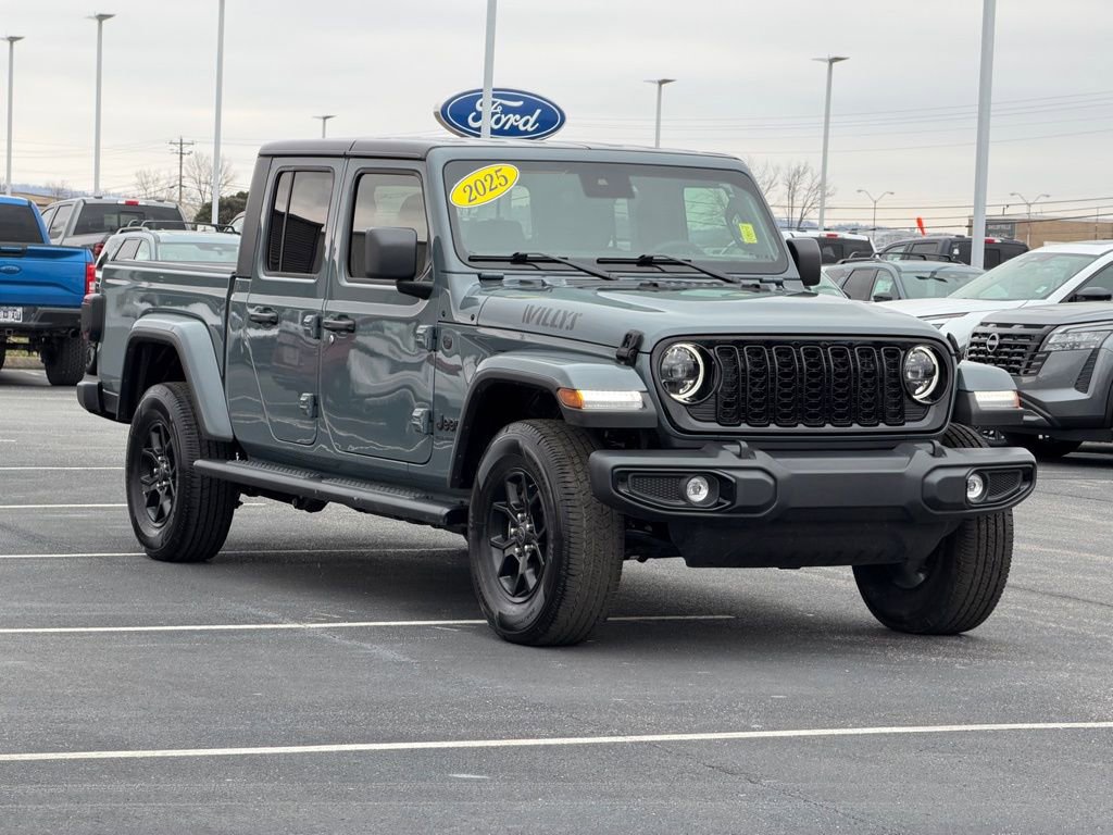 Used 2025 Jeep Gladiator Willys image 2