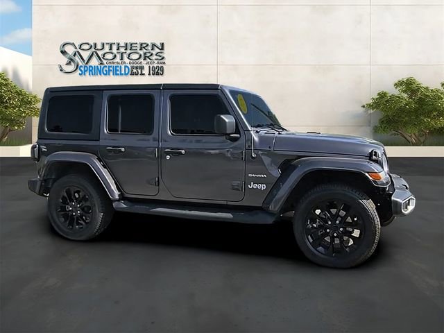 Used 2021 Jeep Wrangler Unlimited Sahara w/ Dual Top Group AWD/4WD image 36