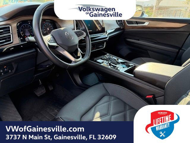 Used 2025 Volkswagen Atlas SE image 22