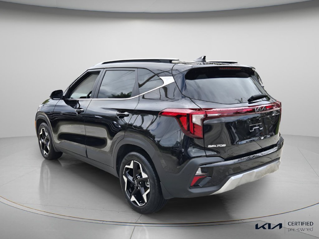 Certified 2025 Kia Seltos EX FWD image 8