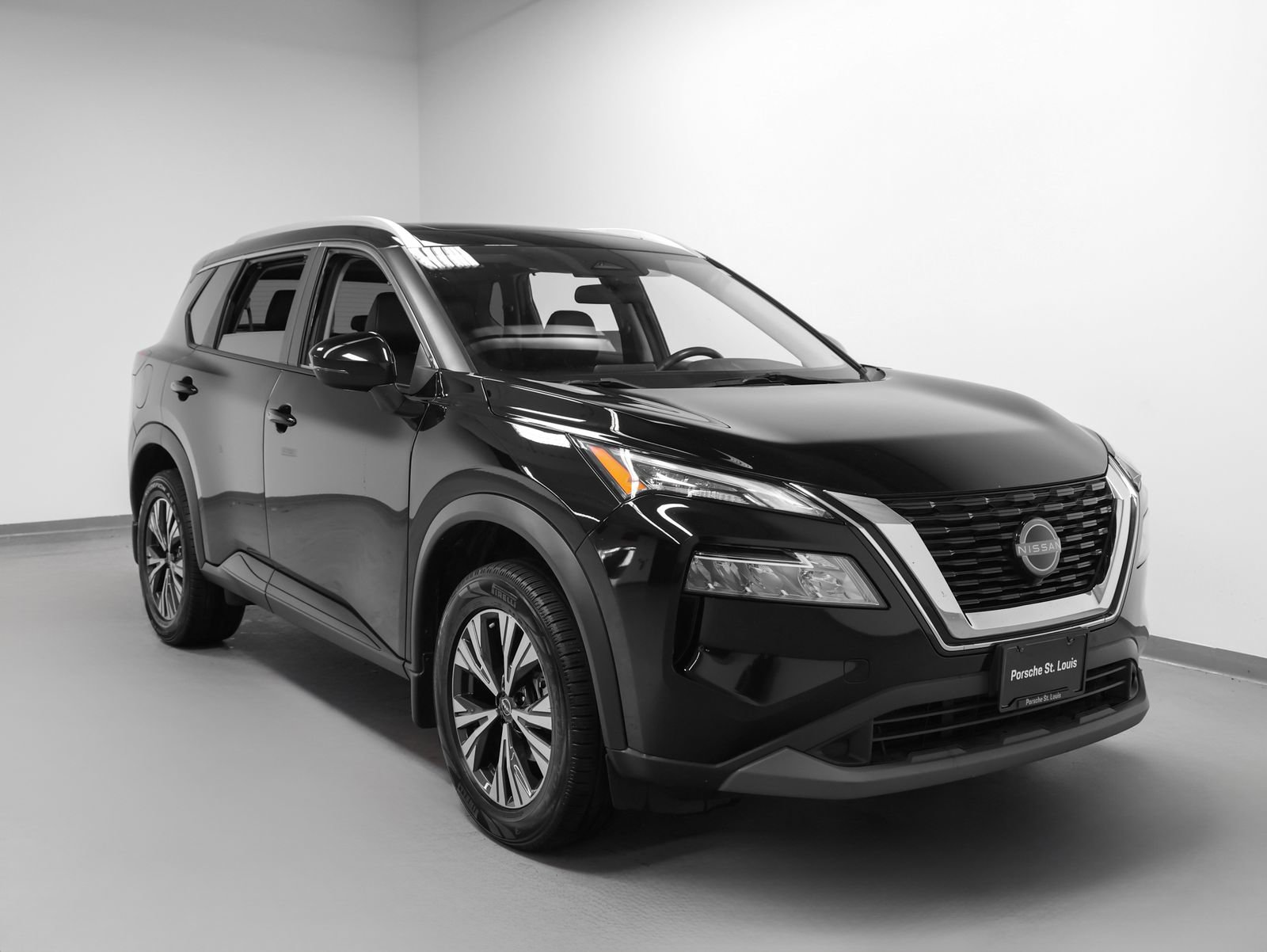 Used 2022 Nissan Rogue SV w/ SV Premium Package image 10