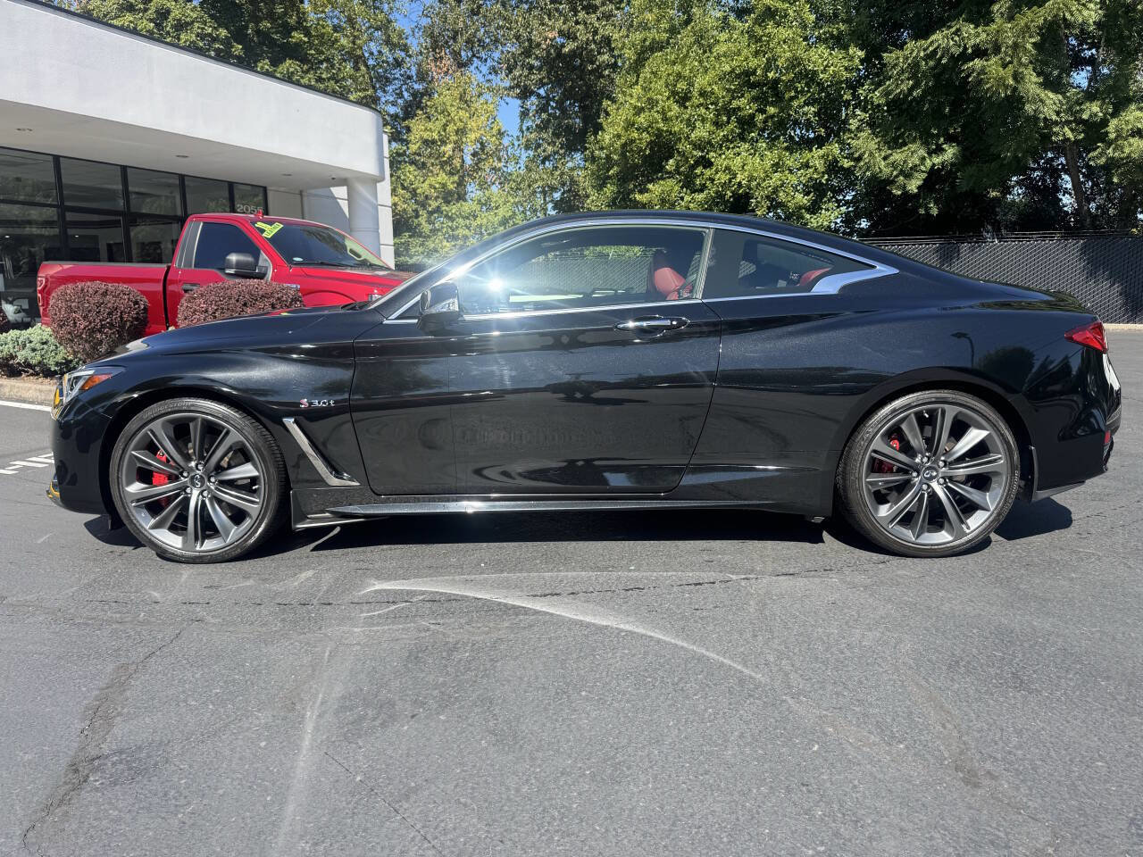 Used 2019 INFINITI Q60 Red Sport 400 w/ Proactive Package image 2