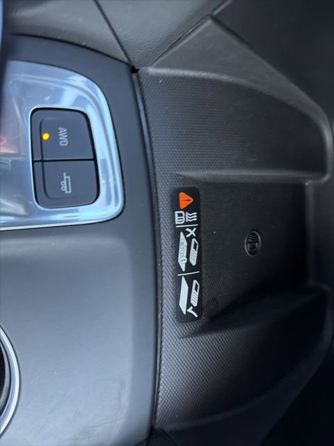 Used 2018 Chevrolet Equinox Premier image 21