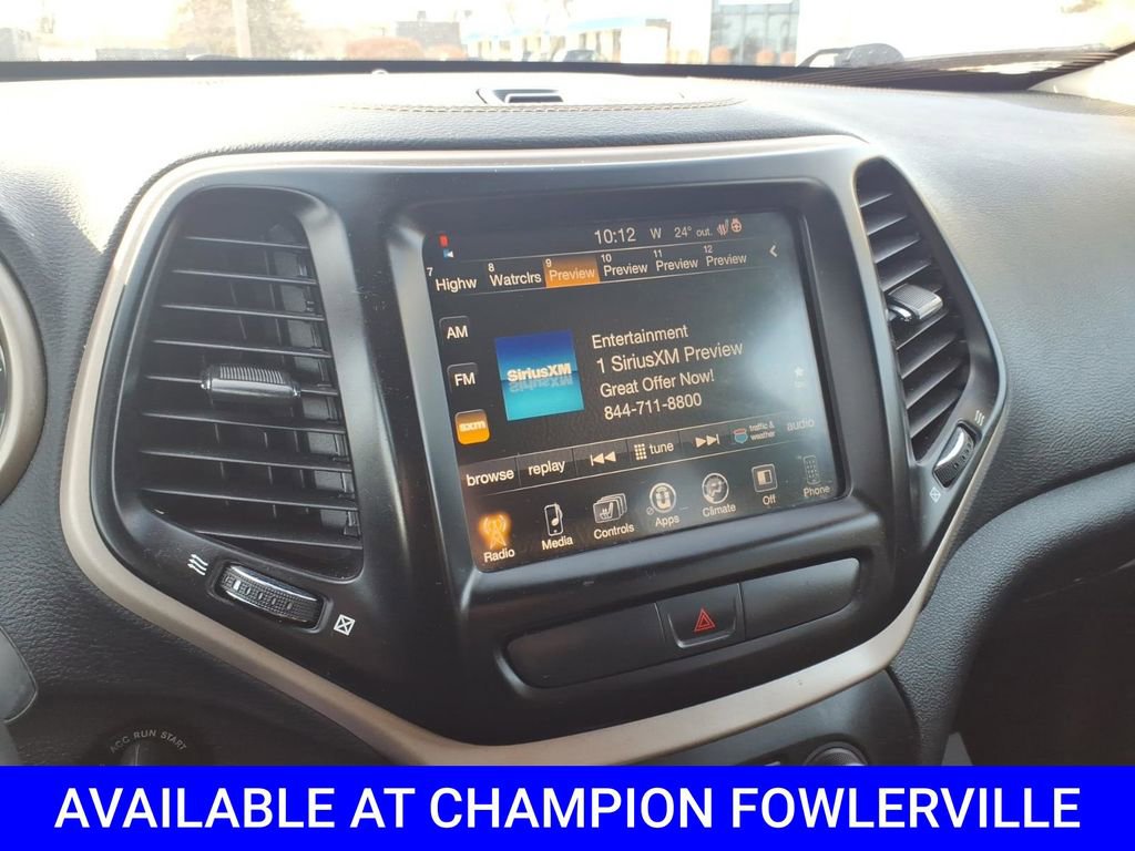 Used 2016 Jeep Cherokee Latitude w/ Cold Weather Group image 16