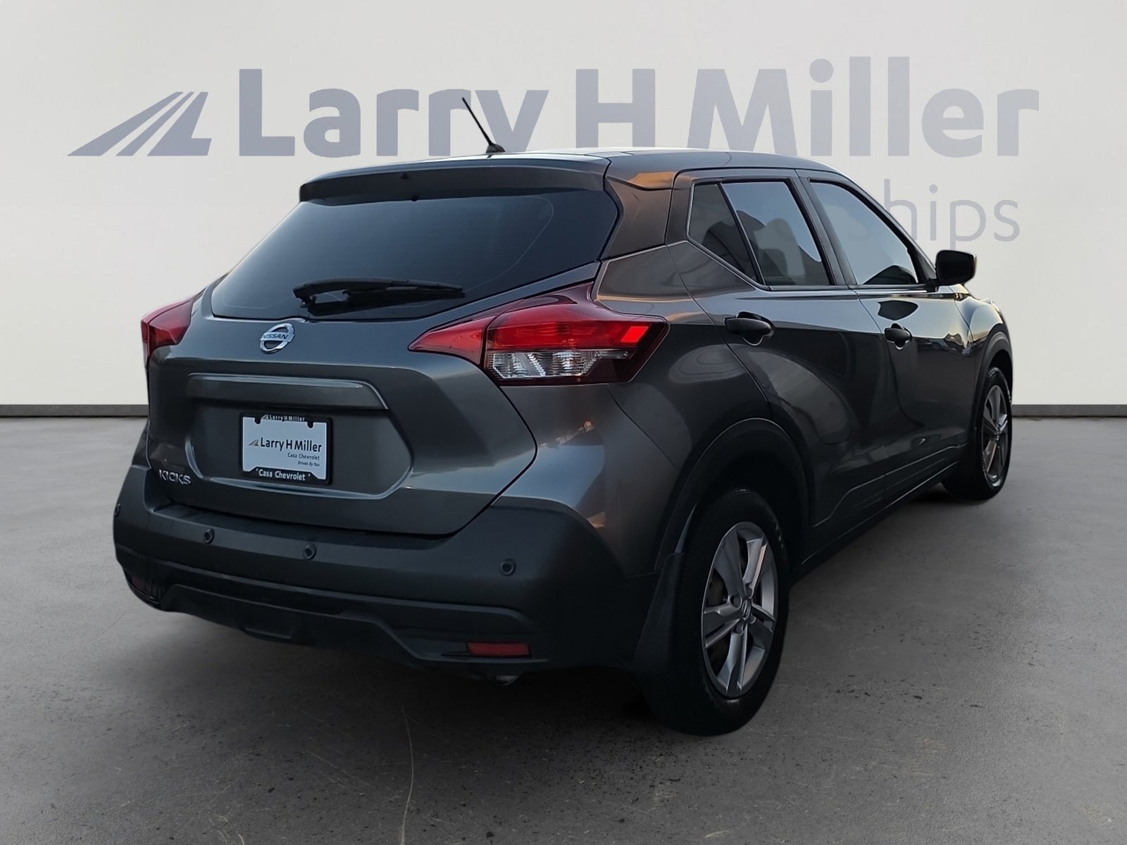 Used 2020 Nissan Kicks S image 5
