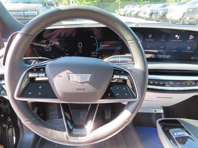 Used 2024 Cadillac Lyriq Luxury RWD image 17