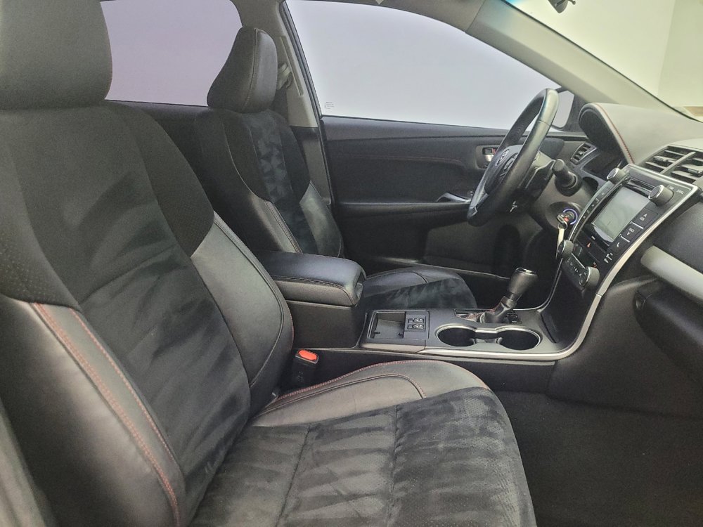 Used 2017 Toyota Camry XSE w/ Moonroof Package FWD image 21