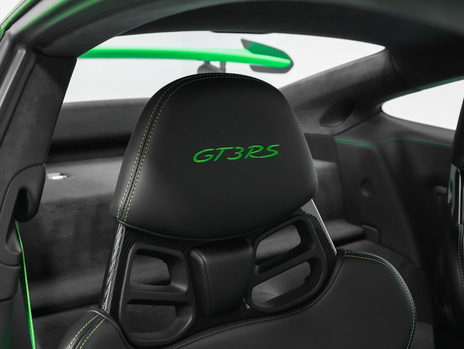 Certified 2019 Porsche 911 GT3 RS RWD image 35