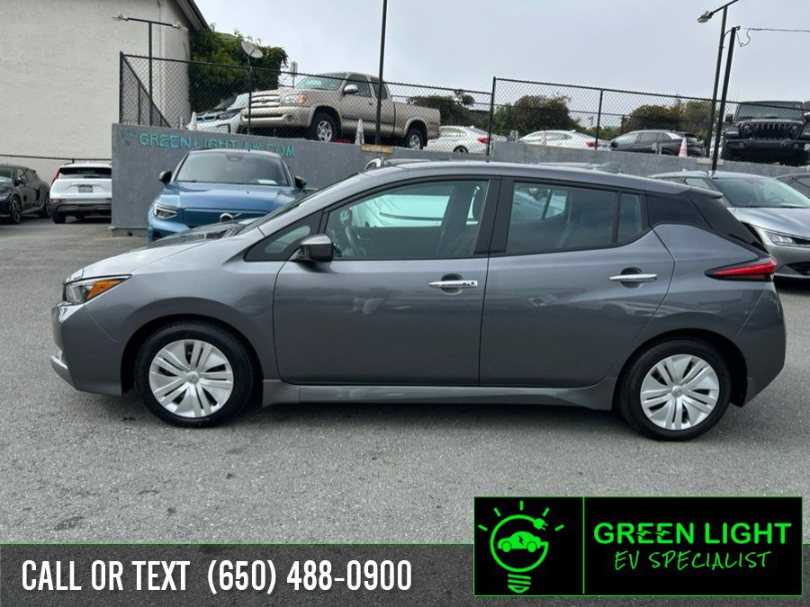Used 2025 Nissan Leaf S FWD image 8