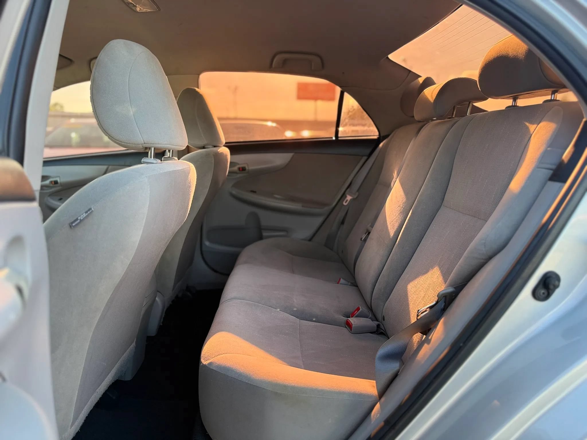 Used 2012 Toyota Corolla L FWD image 27