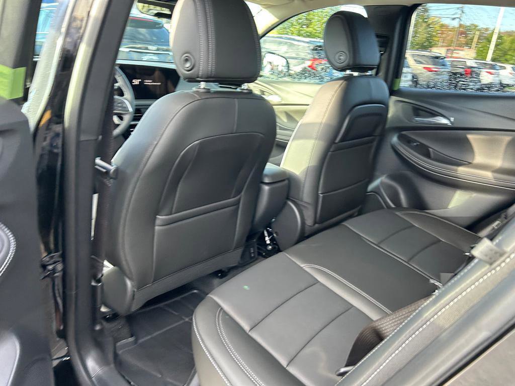 New 2026 Buick Encore GX Avenir w/ Avenir Technology Package image 8