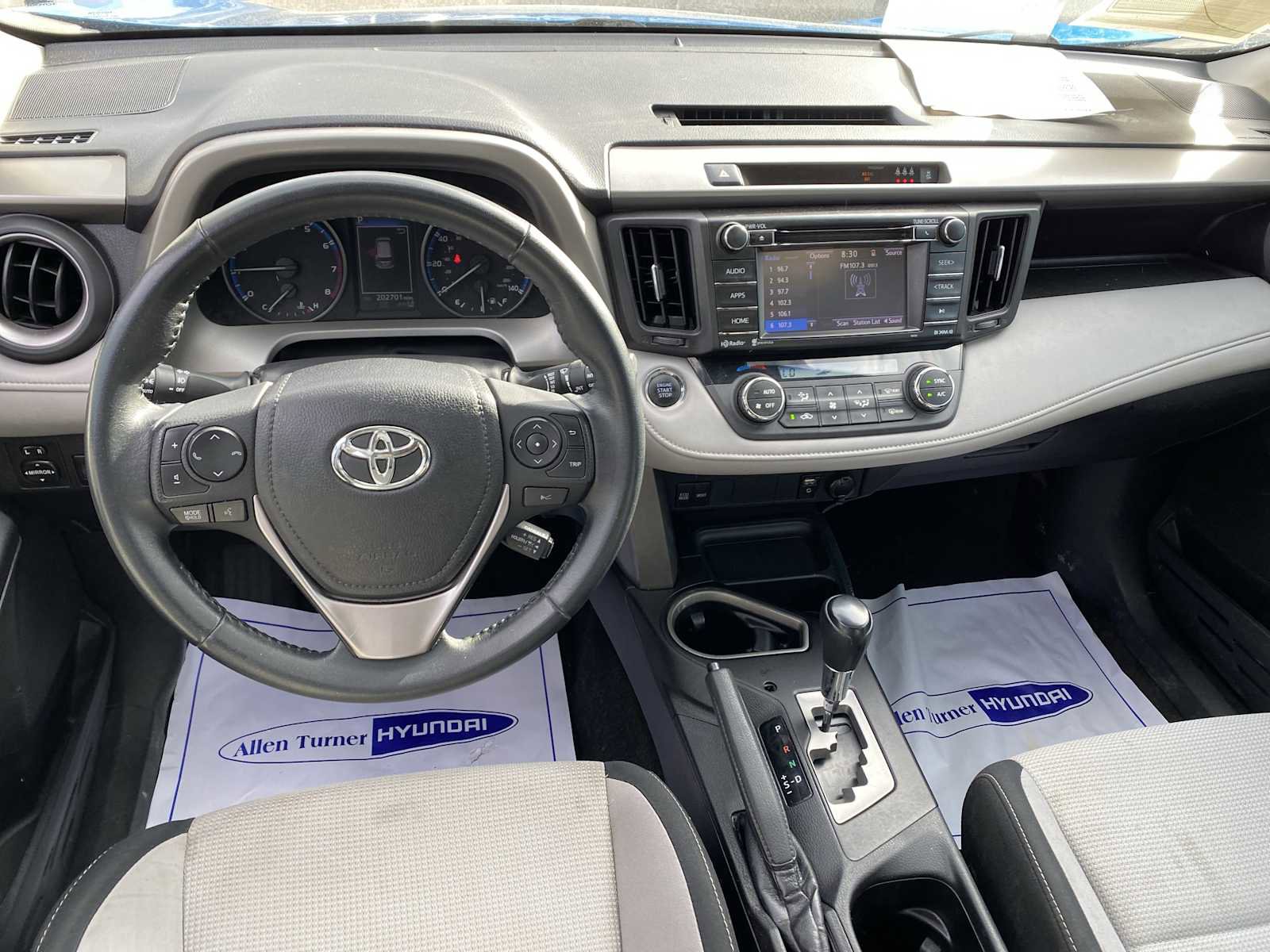 Used 2018 Toyota RAV4 XLE image 11