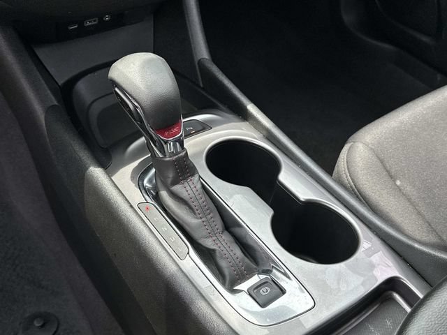 Used 2024 Chevrolet Malibu RS FWD image 24
