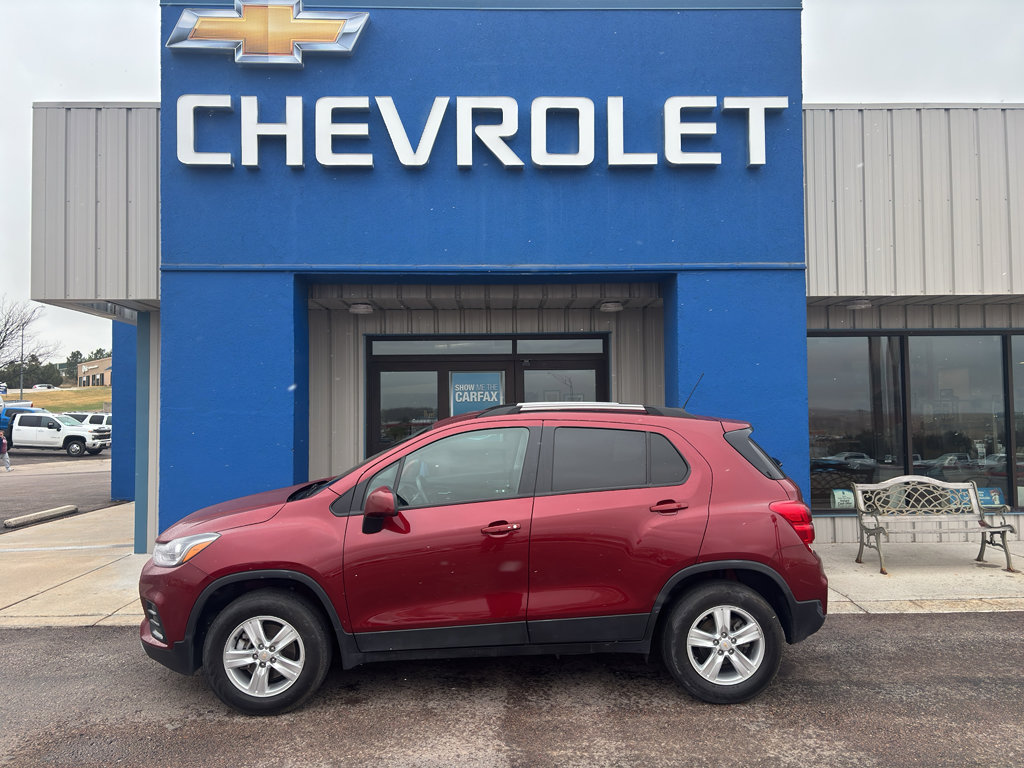 Used 2022 Chevrolet Trax LT w/ LT Convenience Package image 1