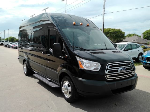 Used 2018 Ford Transit 350 XLT RWD image 3