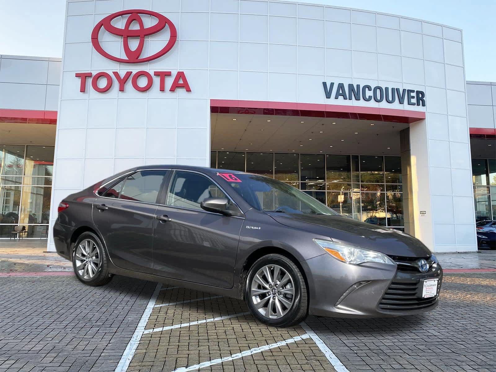 Certified 2016 Toyota Camry XLE w/ Moonroof Package