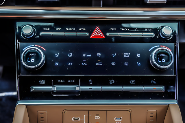 New 2026 Hyundai Santa Fe Limited FWD image 17
