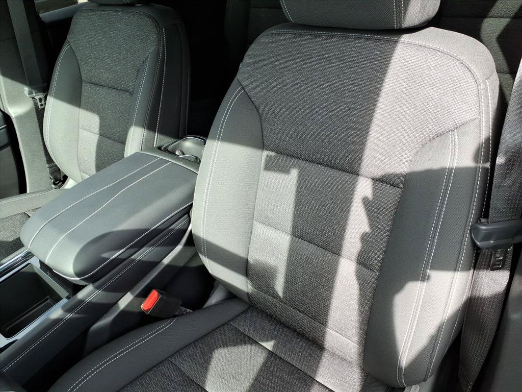 Used 2026 Chevrolet Traverse LT w/ Driver Confidence Package FWD image 18