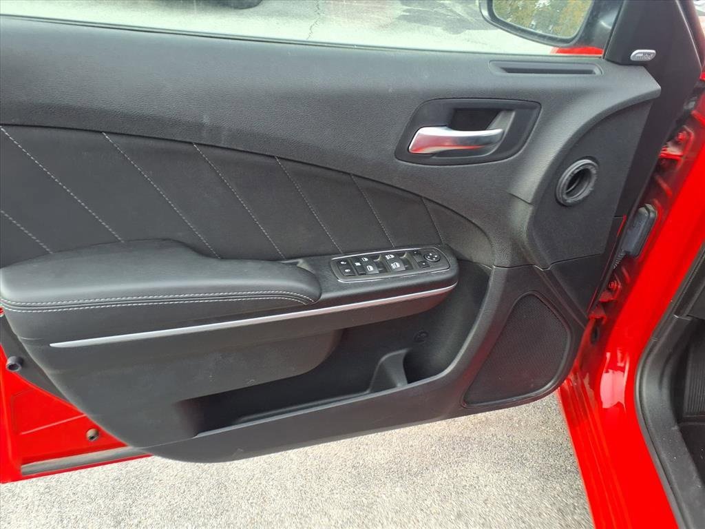 New 2023 Dodge Charger SXT w/ Cold Weather Package image 9
