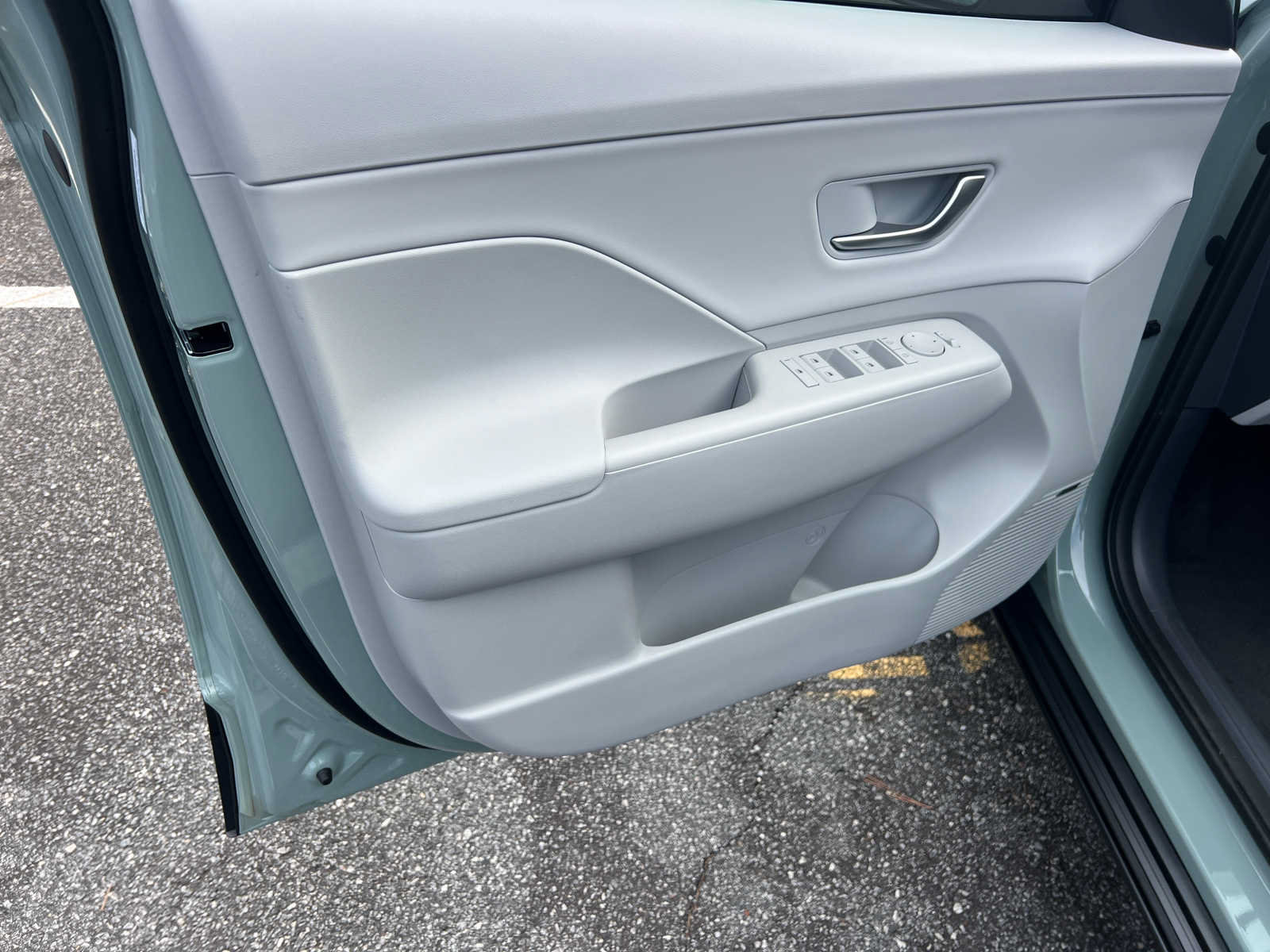 New 2026 Hyundai Kona Limited FWD image 10