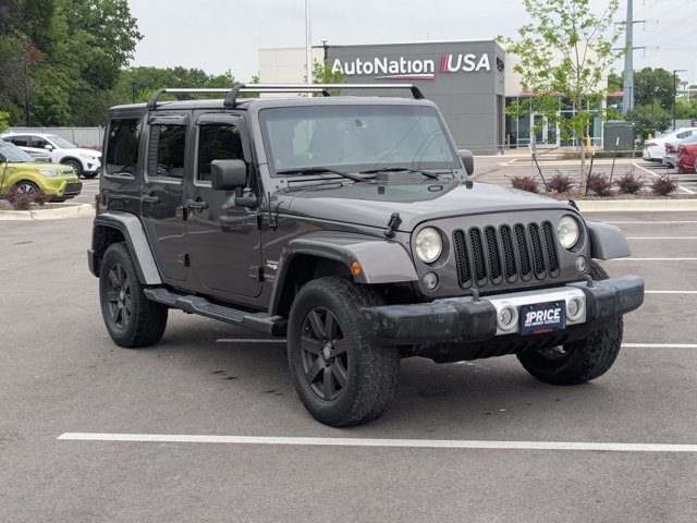 Used 2014 Jeep Wrangler Unlimited Sahara w/ Max Tow Package AWD/4WD image 3