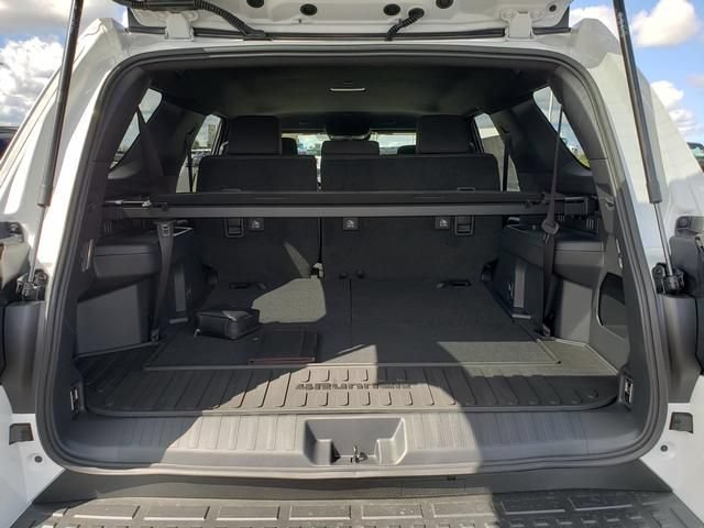 New 2026 Toyota 4Runner SR5 AWD/4WD image 7