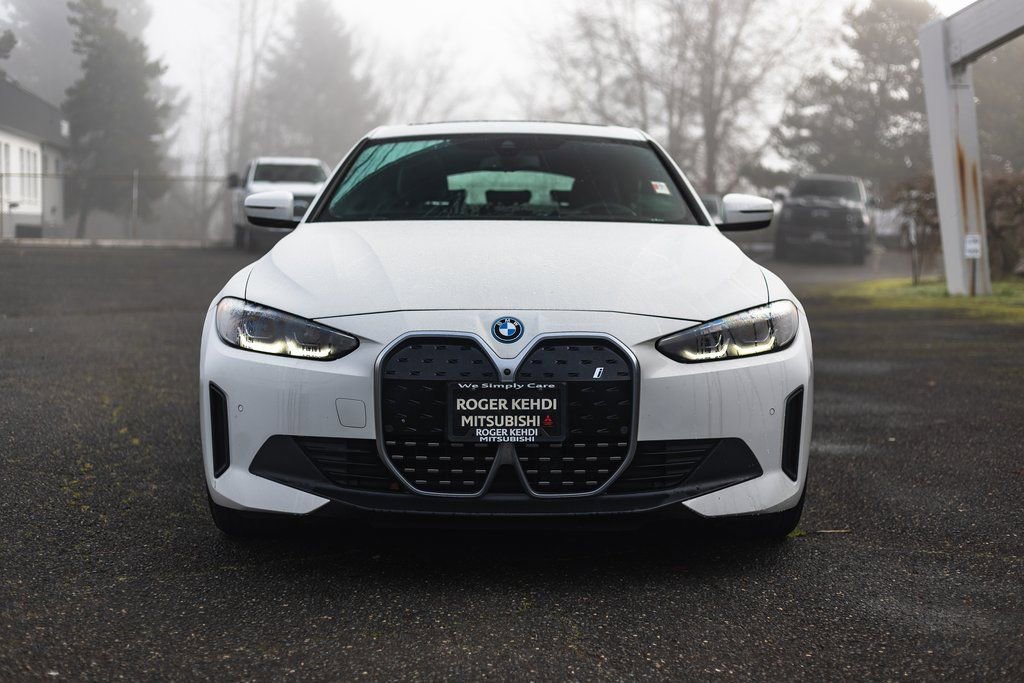 Used 2024 BMW i4 xDrive40i AWD/4WD image 5