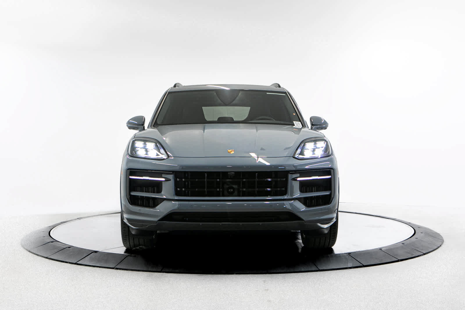 New 2026 Porsche Cayenne GTS AWD/4WD image 10