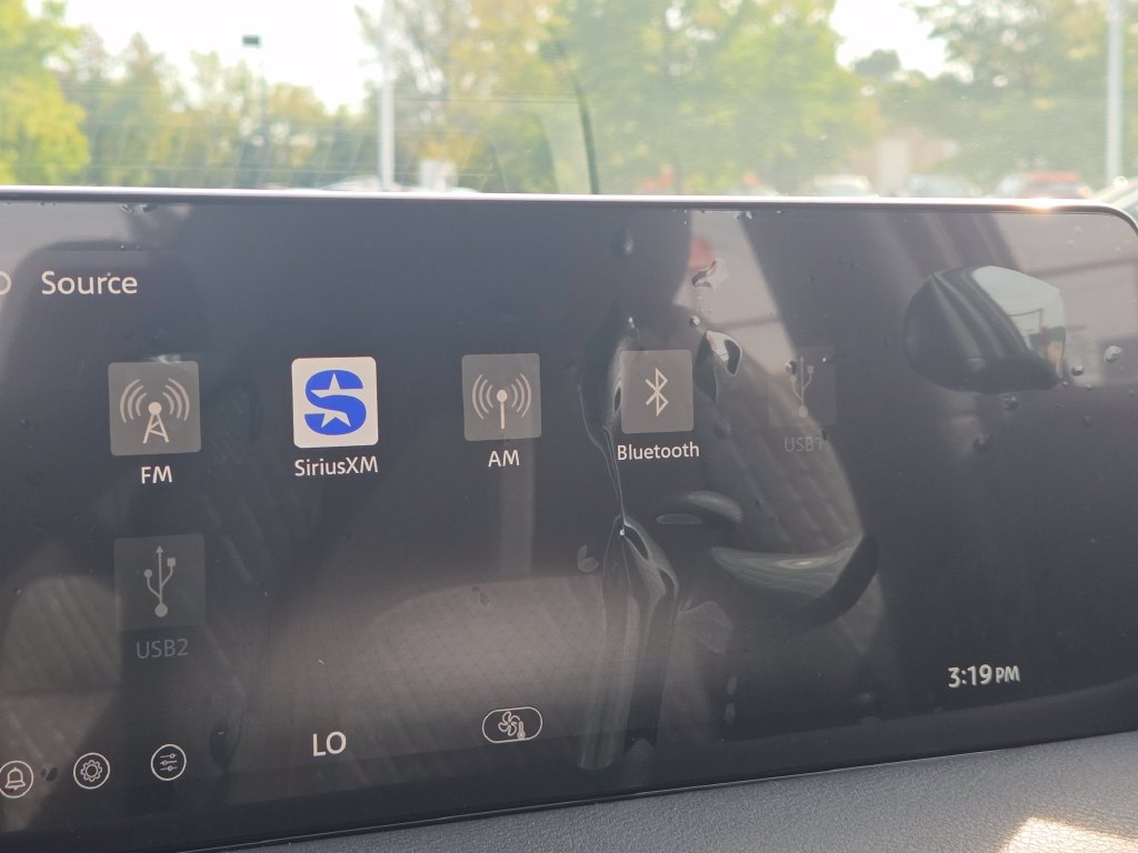 New 2027 Nissan Sentra SV w/ Floor Mat Package FWD image 4