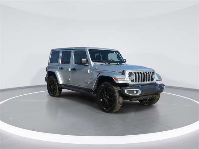 Used 2024 Jeep Wrangler Unlimited Sahara w/ Technology Group image 2