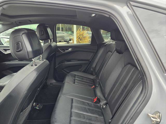 Used 2023 Audi Q4 e-tron Premium Plus w/ Premium Plus image 18