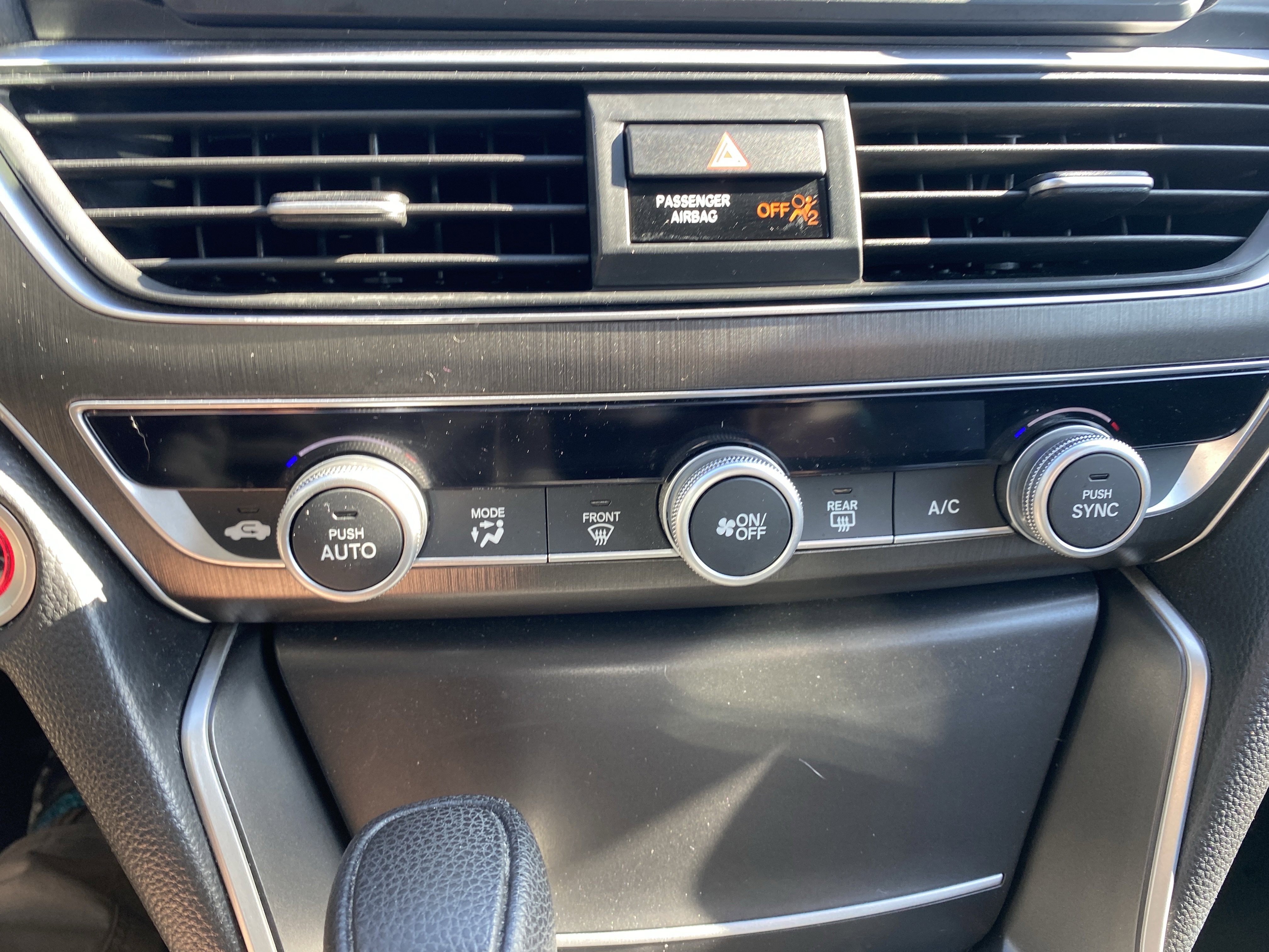 Used 2018 Honda Accord LX image 14