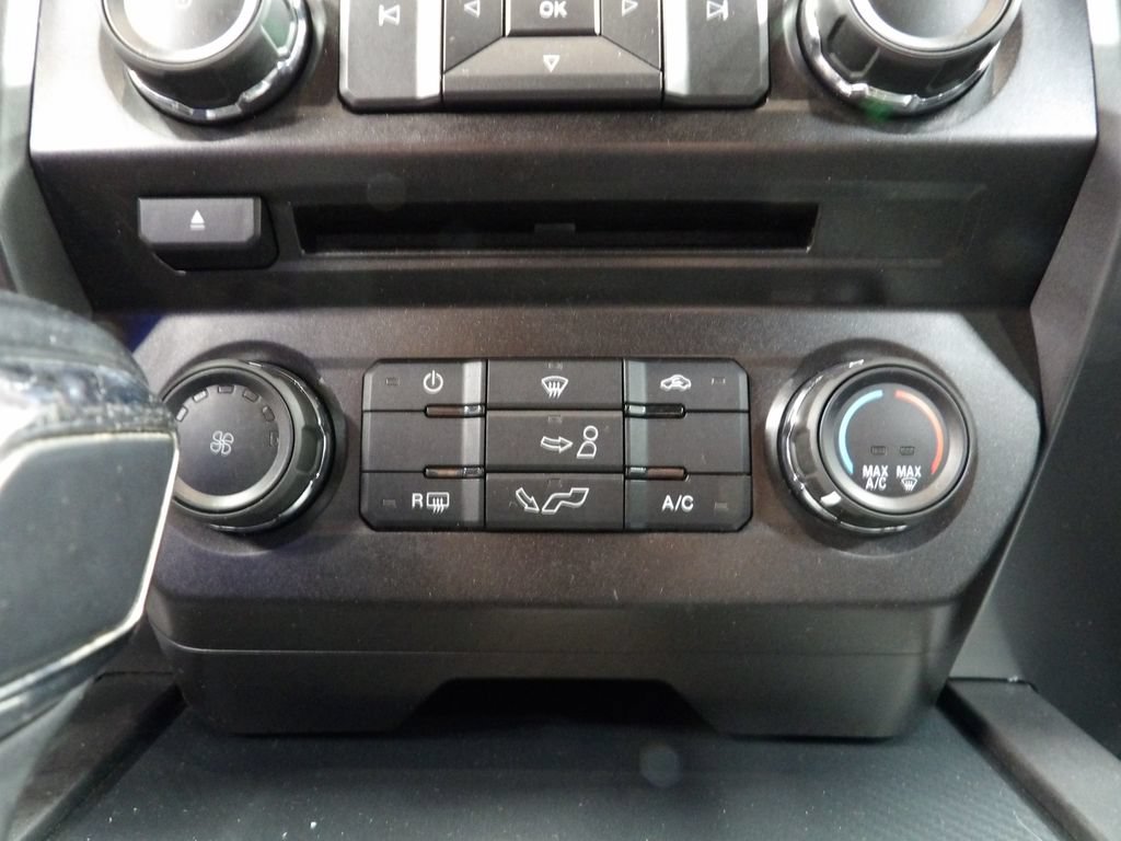 Used 2018 Ford F150 XLT w/ Equipment Group 301A Mid AWD/4WD image 50