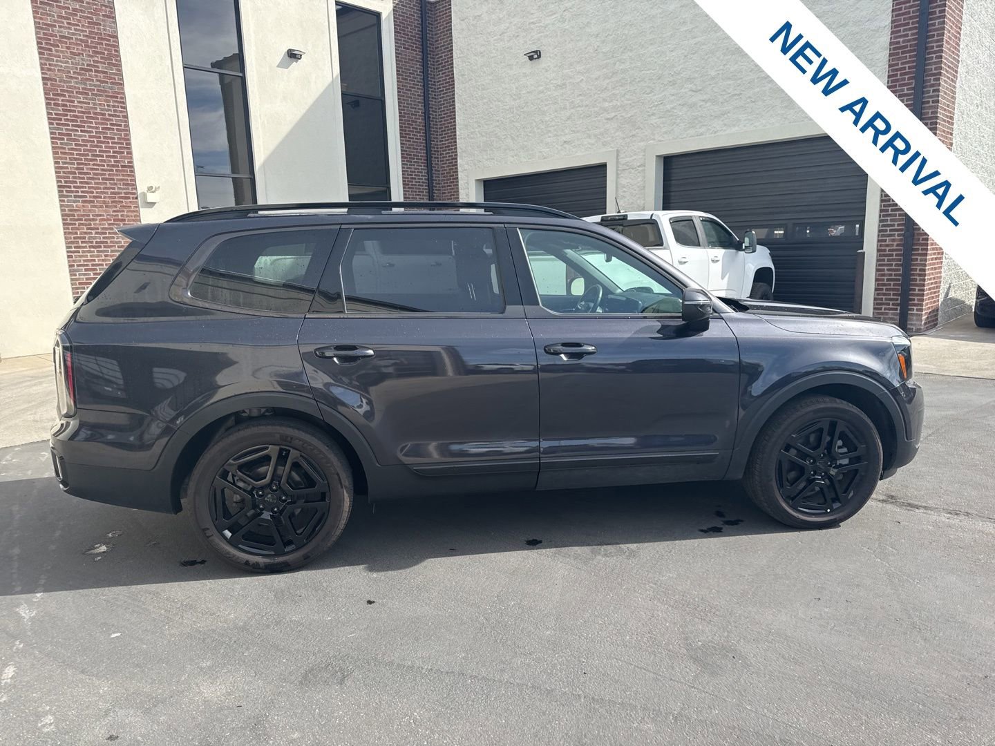 Used 2025 Kia Telluride EX X-Line image 8