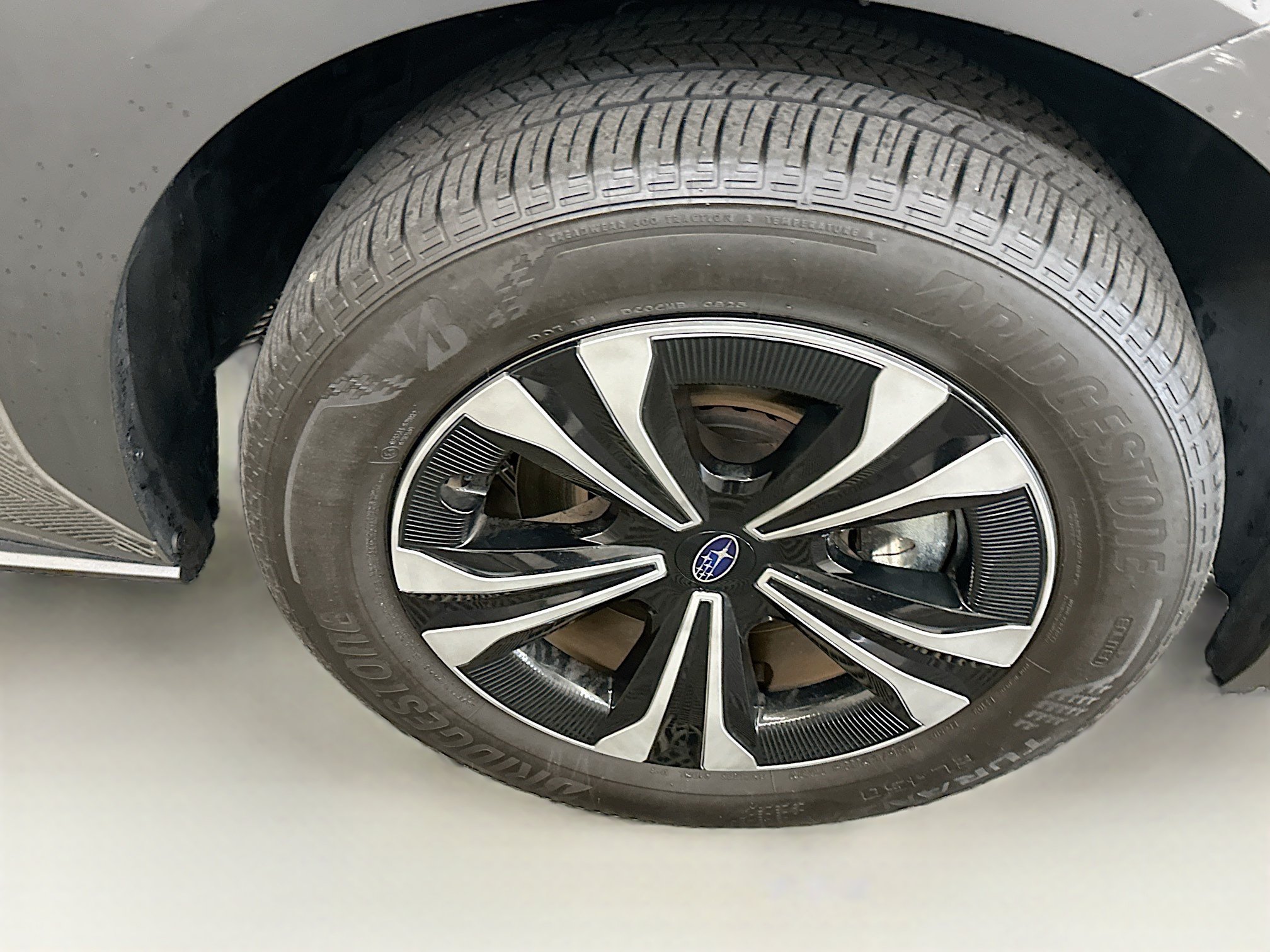 Used 2025 Subaru Solterra AWD/4WD image 11