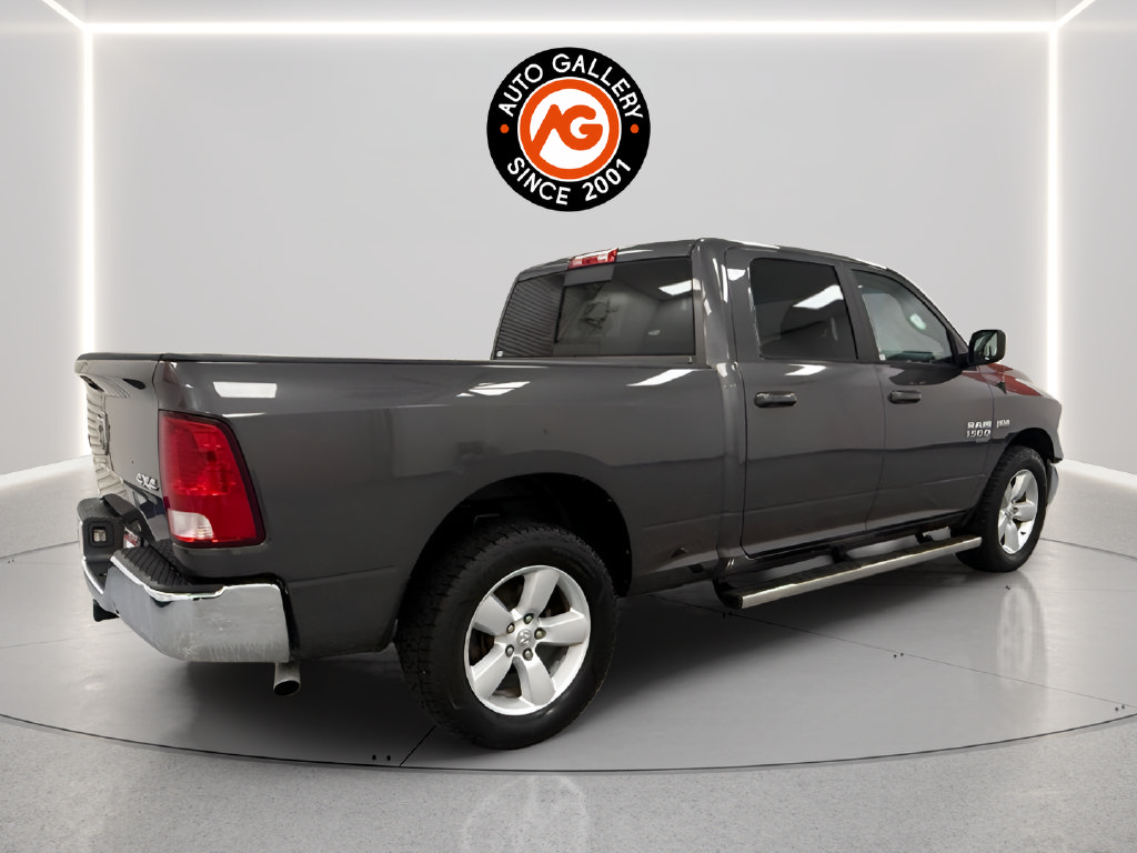 Used 2019 RAM 1500 Classic SLT AWD/4WD image 7